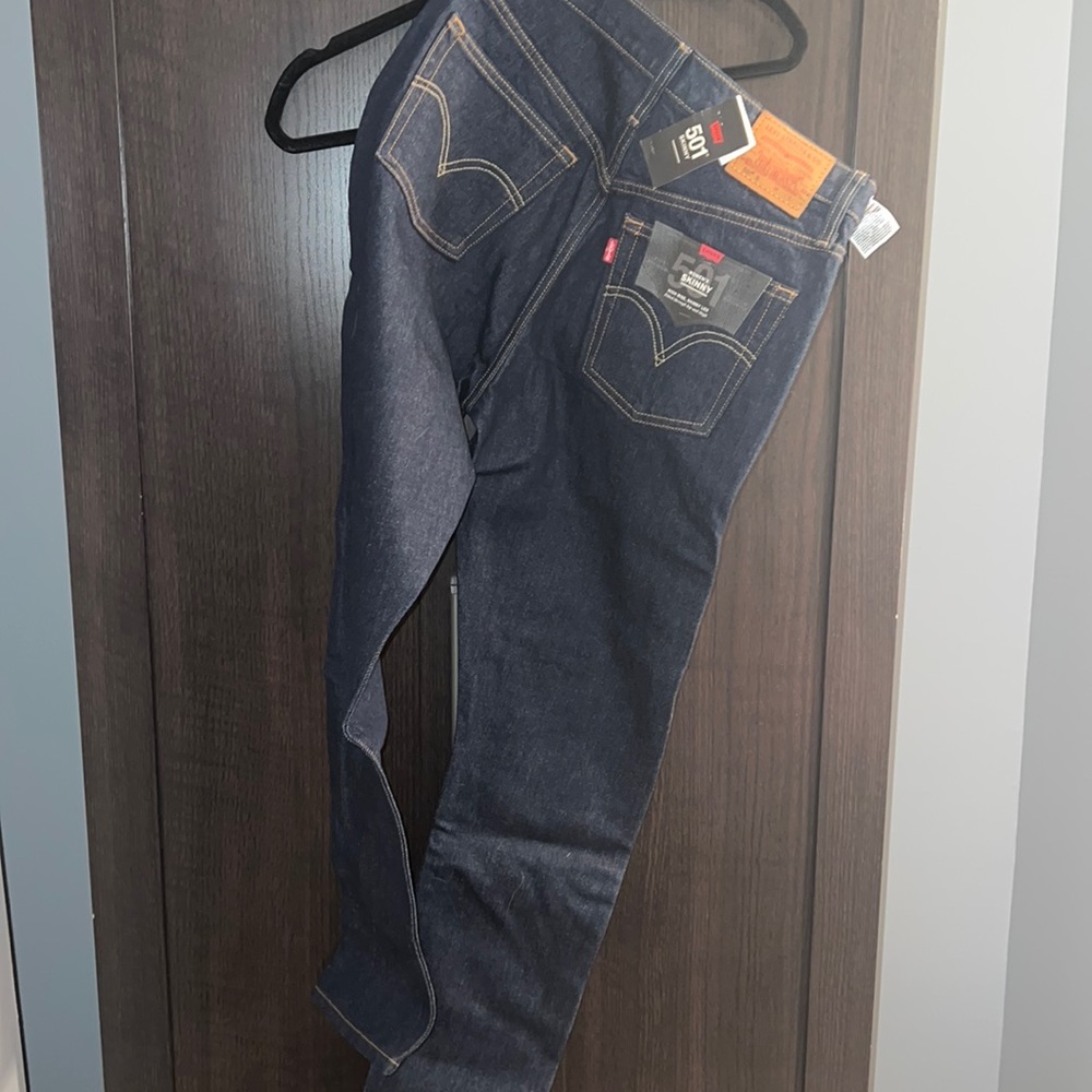 NWT Levis 501 Skinny